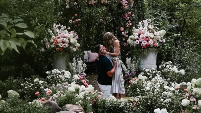 Taylor Swift y Travis Kelce anunciaron su compromiso