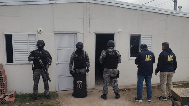 En la vivienda fueron aprehendidos dos hermanos