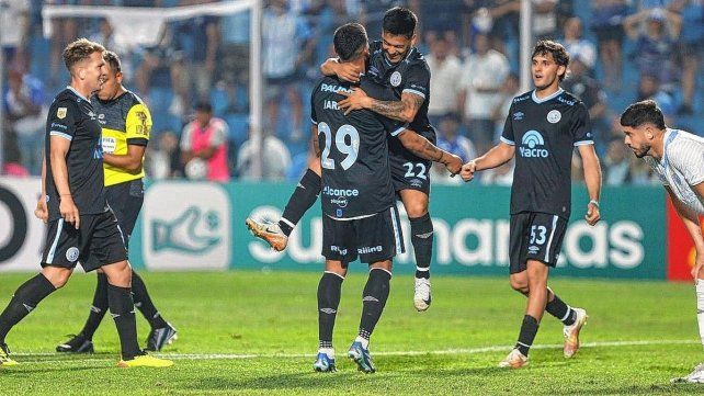 Belgrano dio la nota al golear de visitante a Atlético Tucuman