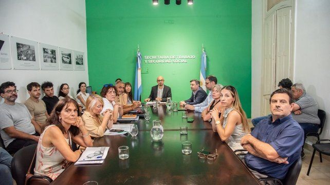 El Gobierno de Entre Ríos formalizó el Instructivo de Recategorizaciones con los gremios UPCN y ATE.&nbsp;