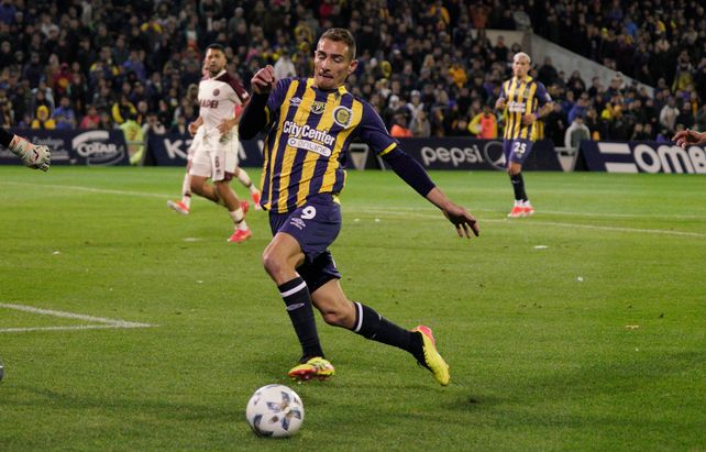 Marco Ruben estuvo poco más de 20 minutos en cancha, pero le alcanzó para darle a Central el empate ante Lanús.