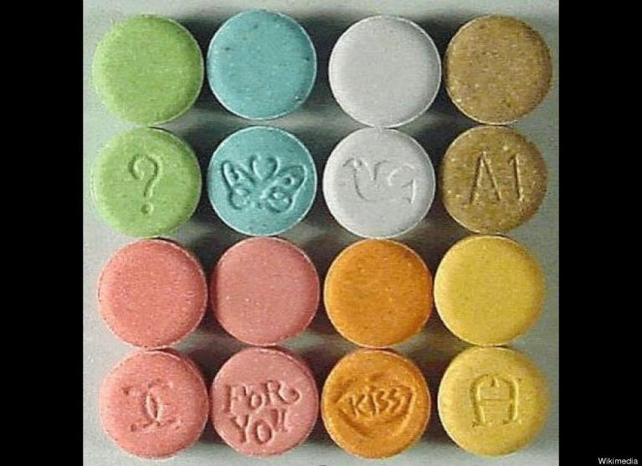 Pastillas de éxtasis ilegal. Esta droga se usa desde hoy en Australia con fines terapéuticos en casos muy específicos.