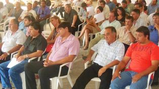 Municipales y Comunas: continúa la amenaza de paro si no hay bono