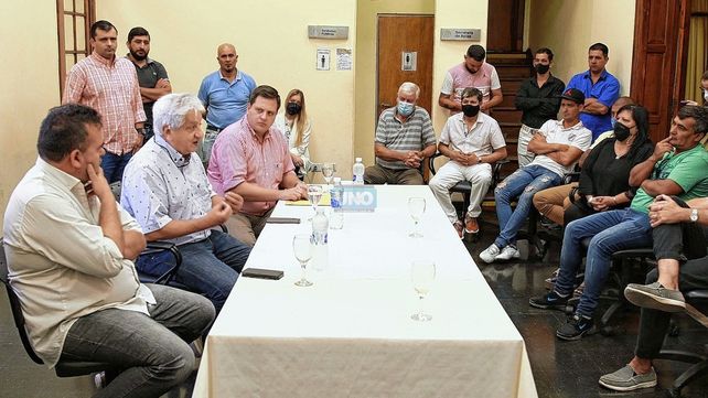 Julio Piumato se reunió en Paraná con dirgentes de la Uocra