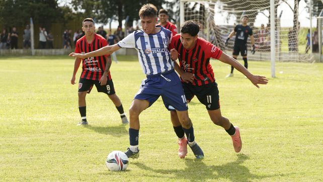 Vuelve la actividad. Este domingo a las 15.30 se disputará la cuarta fecha  en los torneos de primera división. 