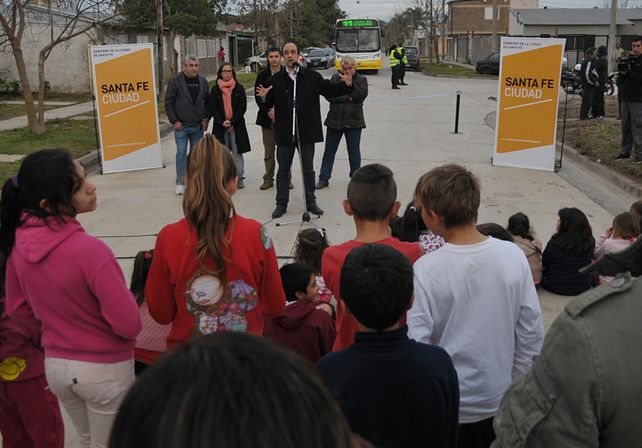 Plan Norte: Con la pavimentación de sus calles, mejora el barrio René Favoloro