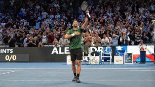 Djokovic arrancó firme en el Australian Open con un sólido triunfo ante Martínez