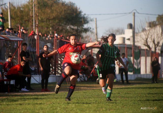 Atlético María Grande rugió en casa y se acerca al título