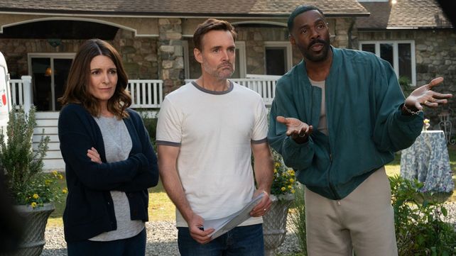 Tina Fey y Steve Carrell protagonizan una de las nuevas series de comedia de Netflix.
