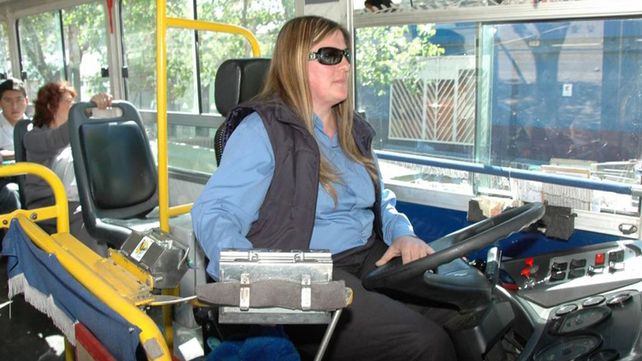 Trabajo adecuó Programa de Inserción Laboral para incorporar mujeres aspirantes a chofer de colectivo