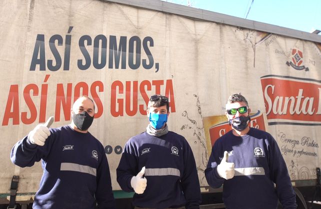 {altText(<p>#Ah&iacute;Estaremos, Cerveza Santa Fe pone en marcha la ayuda en donaciones de cerveza a sus bares</p>,Cerveza Santa Fe dona a bares los lisos prometidos)}