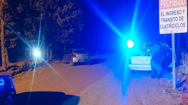 La policía trabaja en el lugar donde ocurrió la tragedia de la pareja.&nbsp;