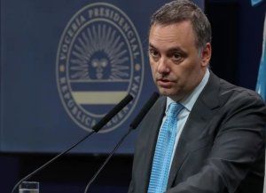 Adorni afirmó que el Gobierno cumple con el presupuesto universitario y calificó de falsa la denuncia de la UBA por los hospitales