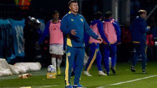 Jorge Almirón lleva lo justo y necesario a Córdoba para el partido de Central ante Talleres. Vuelve Franco Cervi.