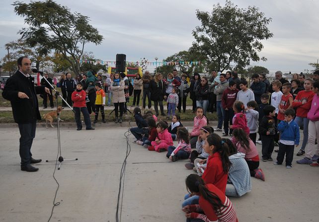 Plan Norte: Con la pavimentación de sus calles, mejora el barrio René Favoloro