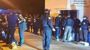 El paso de los hinchas de Central se produjo por Victoria y Gualeguaychú.