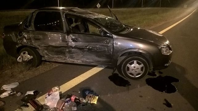 Un hombre fue hospitalizado luego de chocar dos autos en la ruta nacional 14