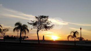 Un viernes con buen tiempo y a puro sol en la ciudad