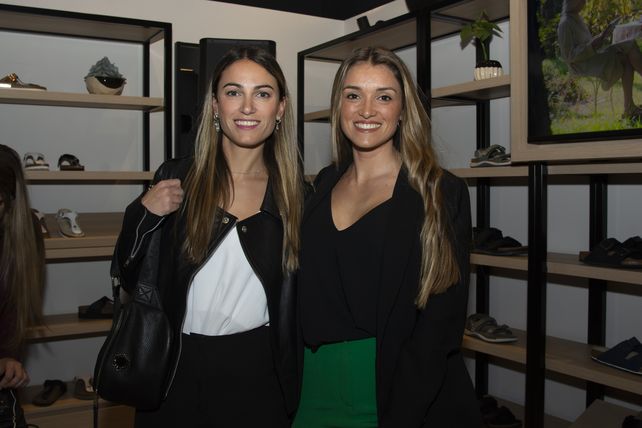 Eliana Travaglini y Brenda Barrionuevo.  