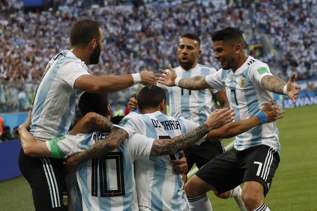 ¡Se hizo el milagro! Argentina le ganó a Nigeria y se clasificó a octavos de final
