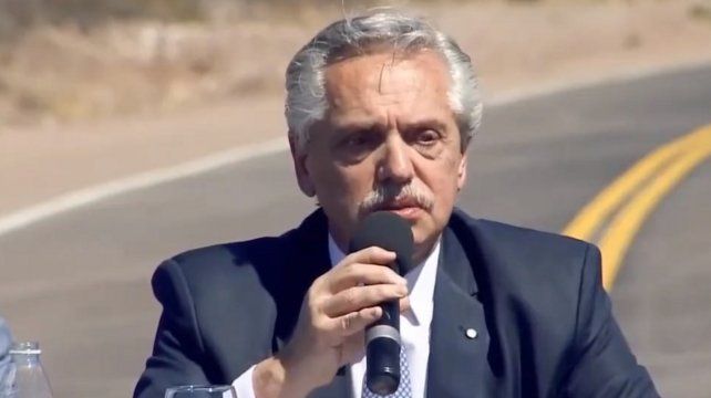 Alberto Fernández pidió el pago del bono a trabajadores