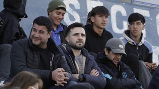 Gerardo Andrés Martino, el hijo del Tata Martino, junto a Marcos Cleri, que lleva adelante el fútbol de Argentino. El lunes asume el nuevo DT.