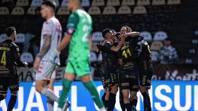 Unión cayó 1-0 ante Platense y cortó una racha de tres partidos sin perder.
