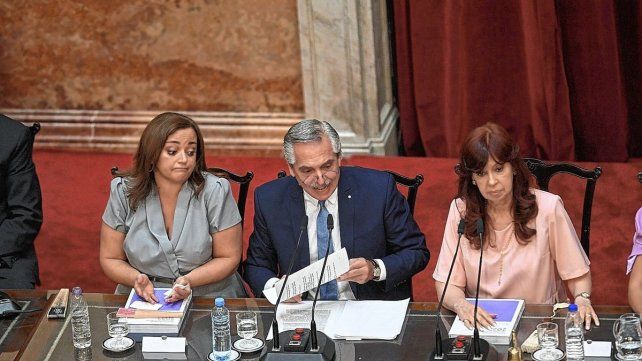 Fernández protagonizó un tenso cruce con Angelini y Losada por la seguridad en Santa Fe