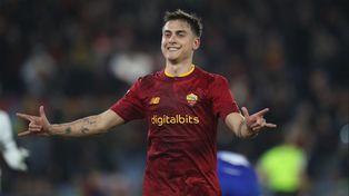 Paulo Dybala llegó a Roma el año pasado y con buenos rendimientos se transformó en una pieza importante del equipo.