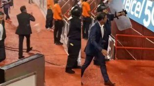 El momento en el que Fernando Gago se retiraba insultado de la cancha.