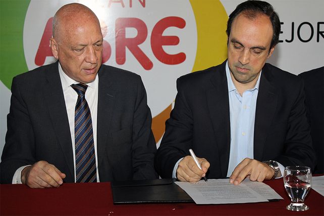 Provincia y Municipio invertirán $ 20 millones en barrios del Oeste y del Norte