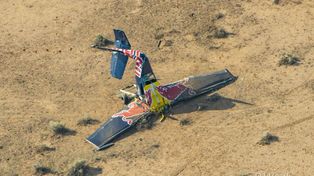 Fracasó el intento de dos pilotos de cambiarse de avión en pleno vuelo