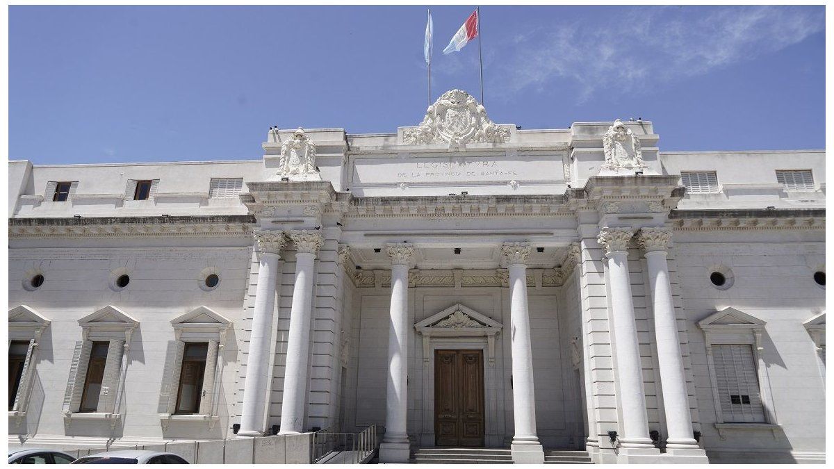 Santa Fe: la reforma electoral precalienta para salir a la cancha legislativa