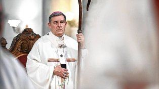 Crespo se prepara para recibir a Monseñor Raúl Martín.