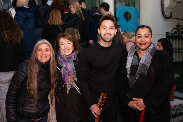 Mariana Miranda, Corina Herrero Miranda, Sebastián Sangintti y Analía Bustamante   