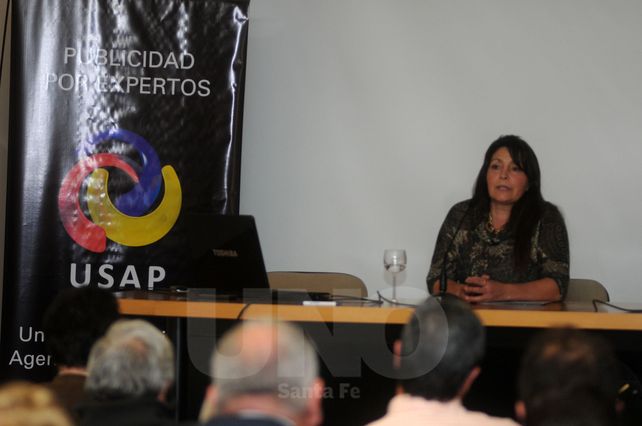 UNO mostró su estrategia digital en la Bolsa de Comercio