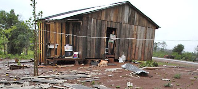 Alemania env&iacute;a ayuda humanitaria a los damnificados en Misiones