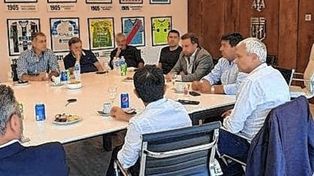 La Liga Profesional y una reunión caliente.