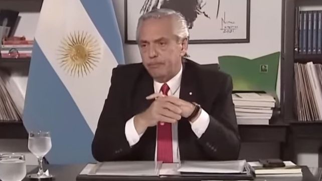 El presidente Alberto Fernández ordenó hoy reforzar la seguridad de todos los ámbitos de la comunidad judía en el país
