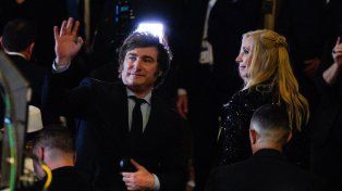Milei cerró el día con una función de gala en el Teatro Colón