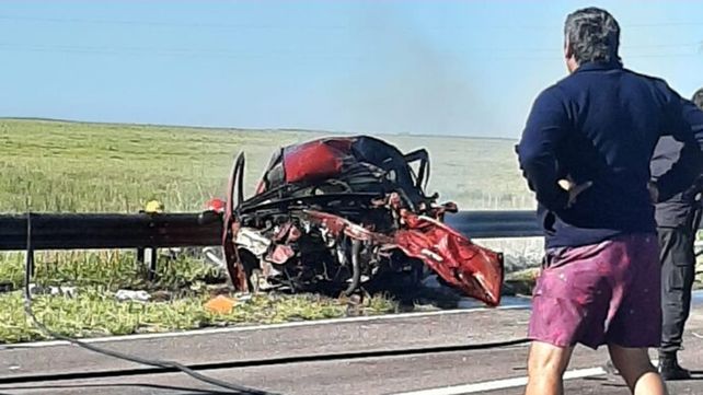 Cinco muertos, entre ellos tres chicos, en un choque frontal a la altura de Trenque Lauquen
