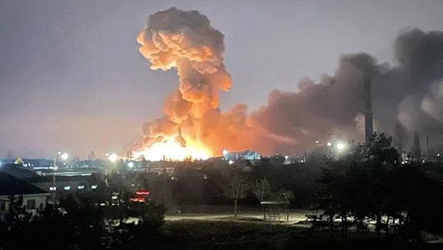 &nbsp; Rusia inició esta madrugada una invasión a Ucrania con bombardeos en todo el país