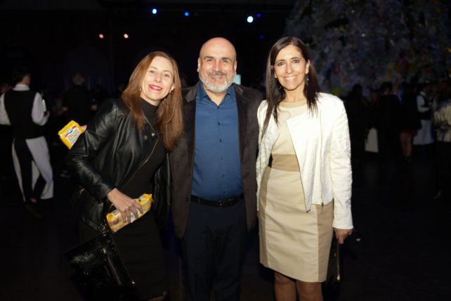 Carla Bucci, Ricardo  Gonzalez y Claudia Edreira.