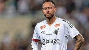 Con Santos en zona de descenso