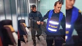 Quedó preso el colectivero que alcoholizado y drogado cruzó en rojo y mató a dos hermanos