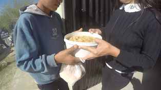 Manos solidarias. 