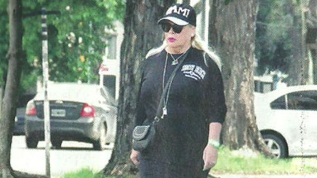 La revista Pronto publicó una imagen reciente de Silvia Suller en Buenos Aires.