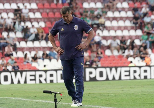 Jorge Almirón tiene algunos días para ver si podrá contar con Mallo. Por las dudas