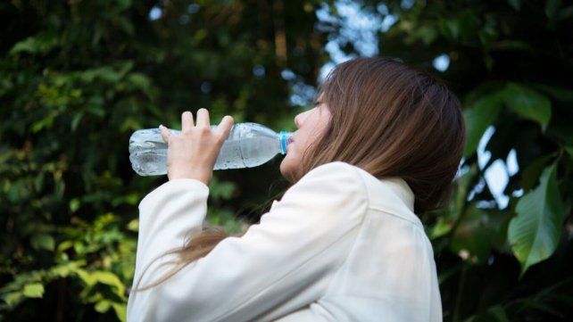 El Instituto de Control de la Alimentación y Bromatología (ICAB) y el Ministerio de Salud hacen recomendaciones para consumir agua segura&nbsp;