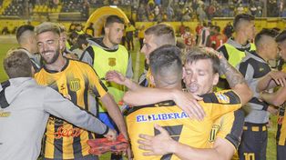 Mitre goleó a Barracas Central en el cierre de la 7ª fecha